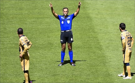 Escándalo en el Toluca vs Pumas por gol anulado a Vigón