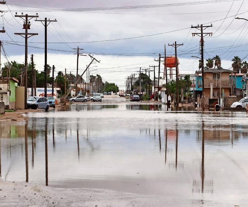 En el municipio de Mulegé, 2 mil personas fueron desalojadas de sus viviendas ante el peligro de inundaciones. Foto: Especial