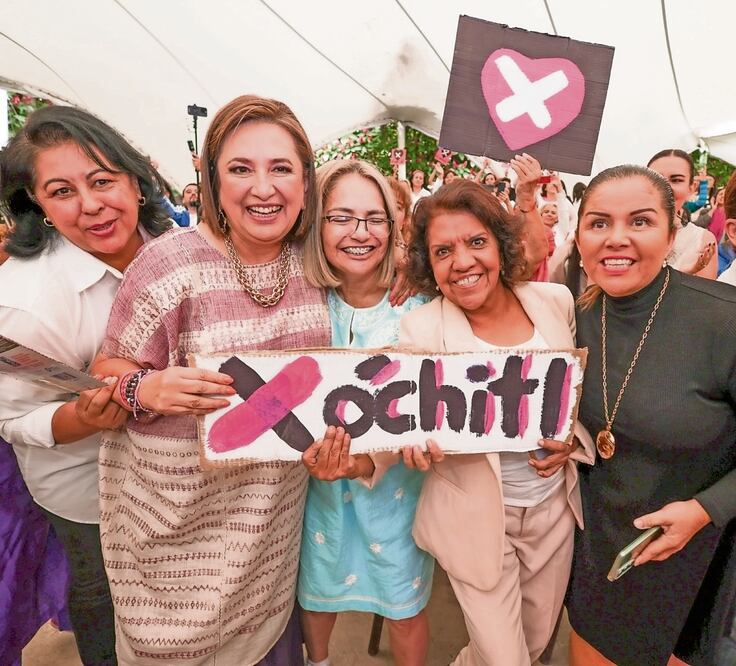 En Cuernavaca, Xóchitl Gálvez encabezó el evento Hablando con la neta, en la que dijo que se cambiará la política de seguridad pública. Foto: Especial