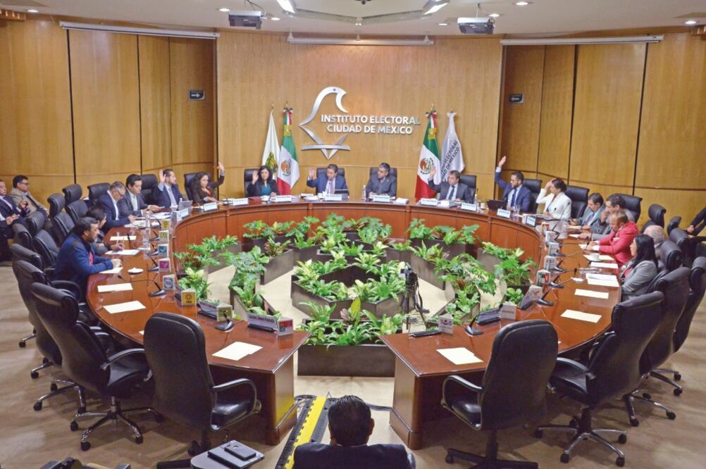 Presupuesto. El Instituto Electoral capitalino pidió 2 mil 35 millones de pesos para el ejercicio fiscal 2018. (ARCHIVO EL UNIVERSAL)