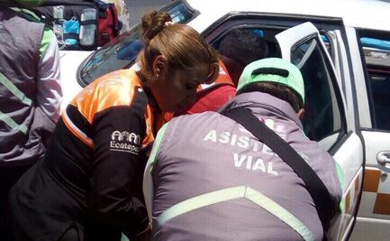 Bebé nace en taxi de Ecatepec