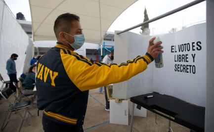 Retraso en instalación de casillas inquieta a representantes electorales de oposición