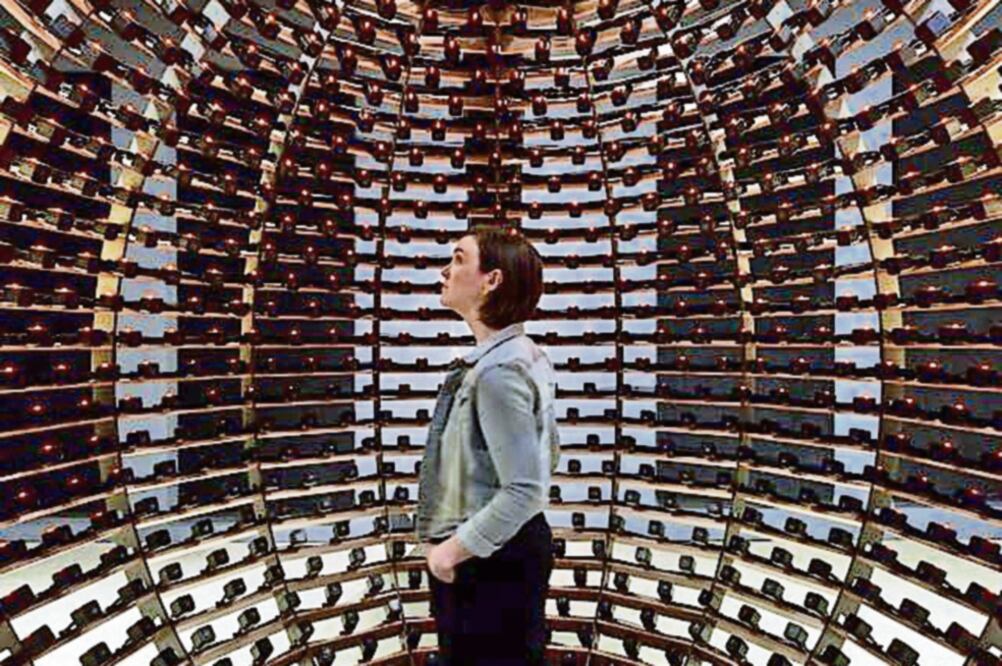 En Montreal, el artista acaba de estrenar Sphere Packing: Bach, una pieza que reúne la totalidad de la música de Johann Sebastian Bach (FOTOS: CORTESÍA RAFAEL LOZANO-HEMMER)