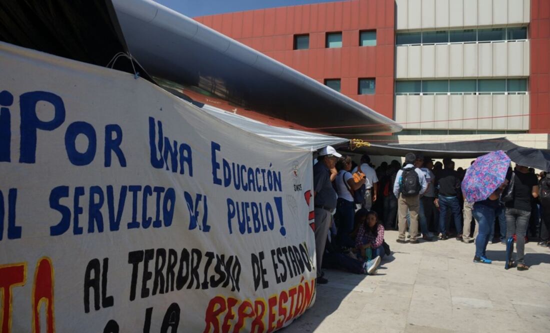 La movilización provocó que el servicio fuese interrumpido en varias dependencias gubernamentales. Foto: Edwin Hernández / EL UNIVERSAL