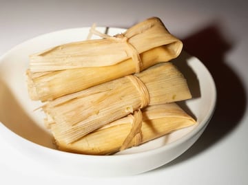 ¿Cuánto tiempo deben cocinarse los tamales?
