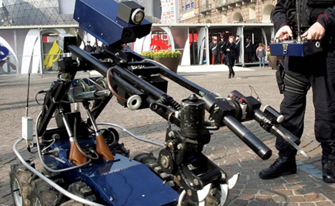 Entre los firmantes están Stephen Hawking, Elon Musk y los mexicanos Guillermo Morales Luna y Raúl Monroy Borja. Foto: Archivo