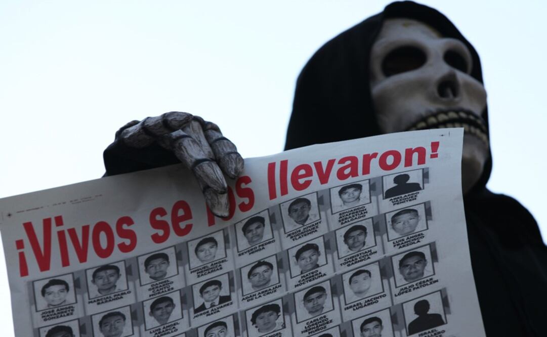 At least 40,000 people have gone missing in the last decade, after previous governments launched a war against drug cartels - Photo: Marco Ugarte/AP