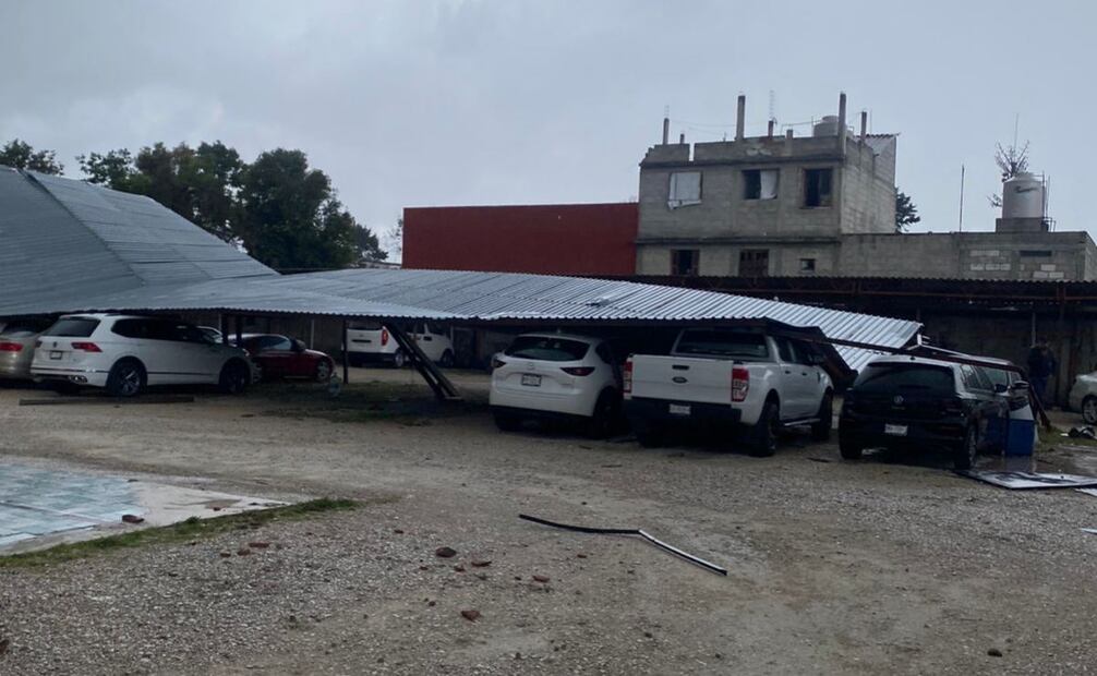 Autos dañados por el tornado en Chiapas (03/09/2025). Foto: Especial