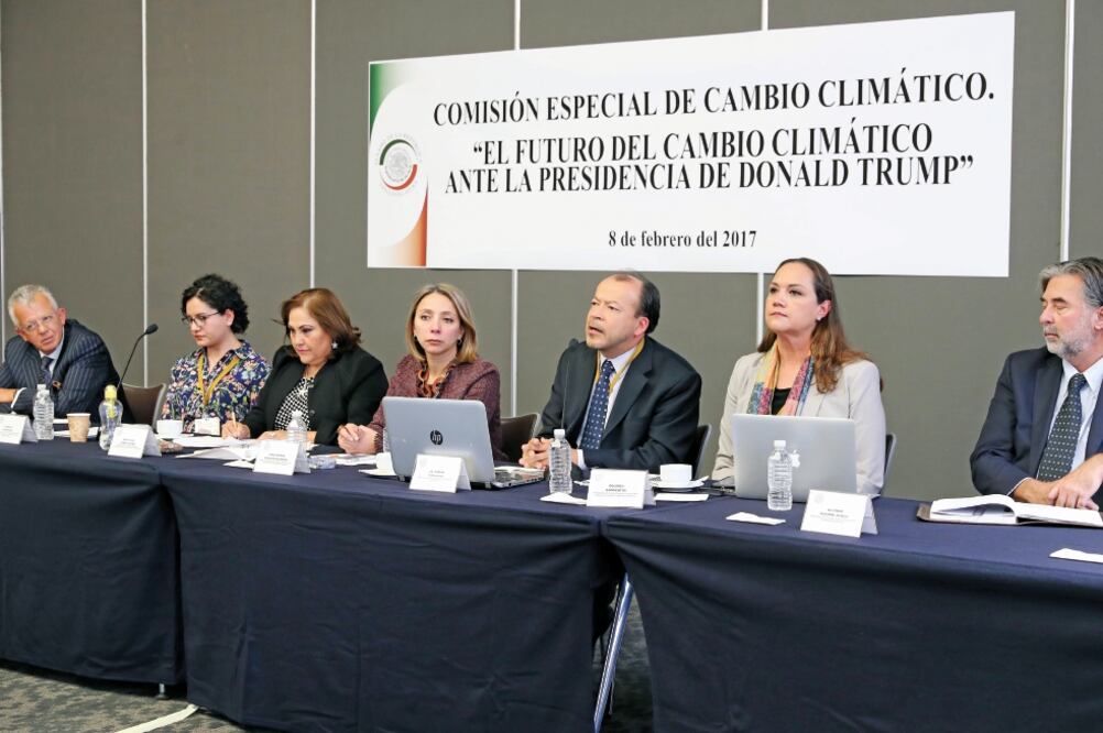 Especialistas y legisladores que participaron en el foro advirtieron que una de las principales amenazas para México sería el retiro de 11.9 mdd (LUCÍA GODÍNEZ. EL UNIVERSAL)