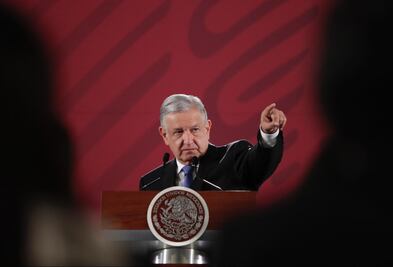 Jalón de orejas desde Palacio Nacional