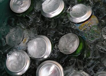 5 cocteles y vinos en lata para disfrutar en cualquier lugar