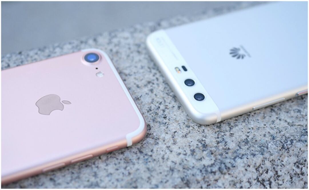 La marca aprovechó la baja de las ventas que vive la firma de Cupertino durante estos meses, previo a la presentación de los tres nuevos modelos de iPhone el próximo martes