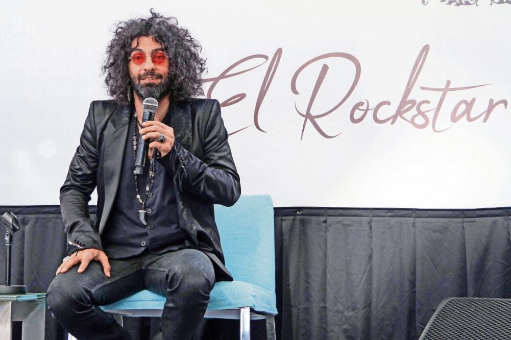 El sello del violinista es la fusión: mezcla el rock con lo clásico (CARLOS MEJÍA. EL UNIVERSAL)