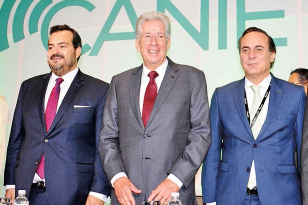 Gerardo Ruiz, titular de la SCT (c), dijo que no es conveniente adelantar juicios, pero quienes tengan responsabilidad en el caso del socavón deben asumirlas. (CORTESÍA)