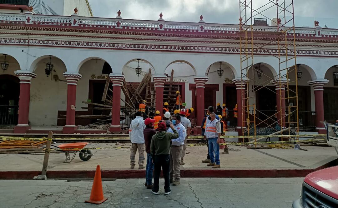 La estructura se desplomó alrededor de las 05:30 horas del pasado sábado. Foto: Especial