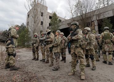 Unión Europea condena bombardeo en este de Ucrania; alerta de pretexto para ataque