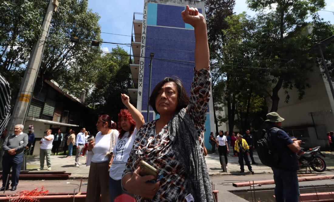 Habitantes del Multifamiliar Tlalpan denuncian amenazas para intentar despojarlos de sus departamentos. (Foto: Gabriel Pano/ EL UNIVERSAL)