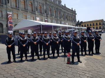 Federales resguardan Palacio de Minería por debate