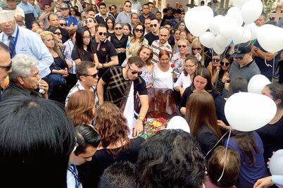 Sepultan en Sinaloa al hermano de Julio César Chávez