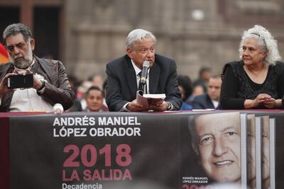 Critica AMLO pacto entre Peña y PAN para cerrar el paso a Morena