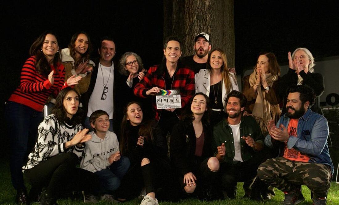 Mauricio Ochmann, Ana Claudia Talancón, Sandra Echeverría, entre otros dieron inicio a la filmación de "Ligando Padre". Foto: Germán Espinosa