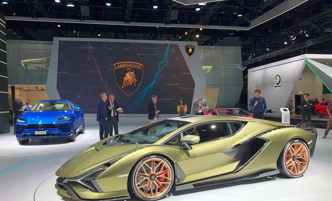 Lamborghini presenta su primer híbrido