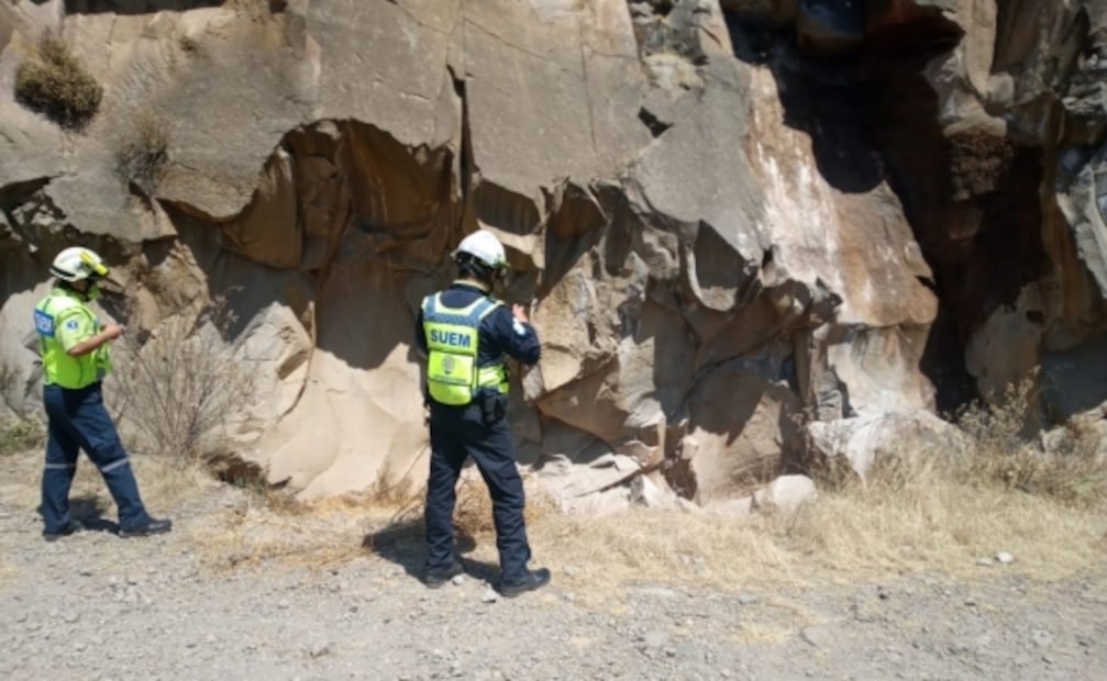 Derrumbe en mina de Toluca deja cuatro heridos; sepulta camión de volteo