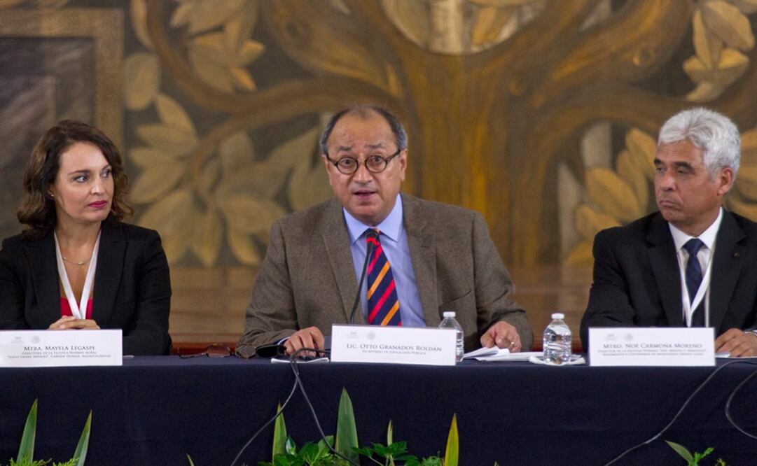 El secretario de Educación Pública, Otto Granados Roldán, encabezó una reunión para dar a conocer los avances de la Estrategia de Fortalecimiento y Transformación de las Escuelas Normales. (FOTO: NOTIMEX)