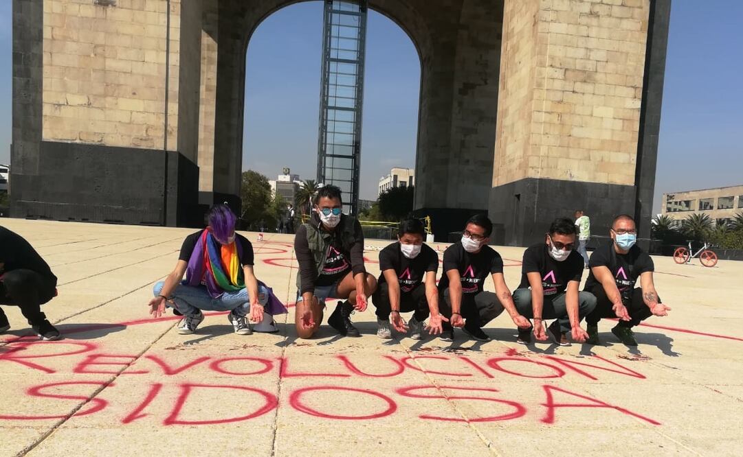 En el Monumento a la Revolución Realizaron una “resistencia sidosa”. Foto: Eduardo Dina / EL UNIVERSAL