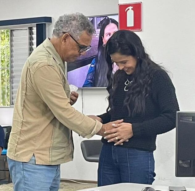 Elaine Santos comenzó su carrera en el periodismo en 2008, un año antes de titularse. 
Foto: Instagram