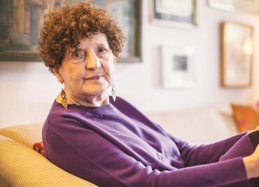 Margo Glantz renuncia a dirigir el FCE