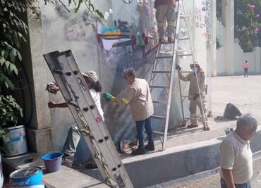 Detienen a dos sujetos por grafitear mural en el Foro Lindbergh del Parque México, en la Condesa; portaban droga