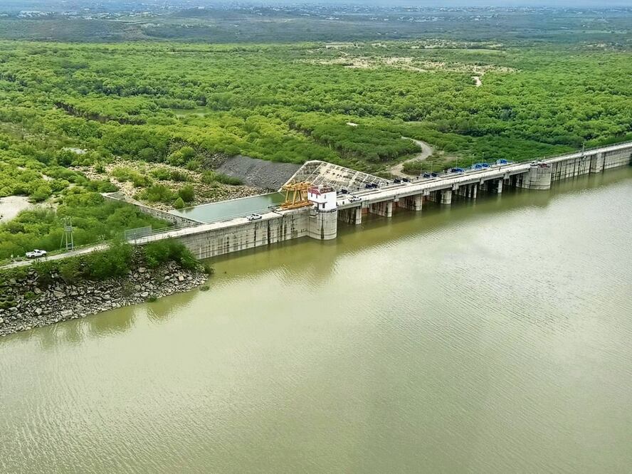 La decisión se tomó luego de que el embalse llegó hasta 84.38% de su capacidad. Foto Especial