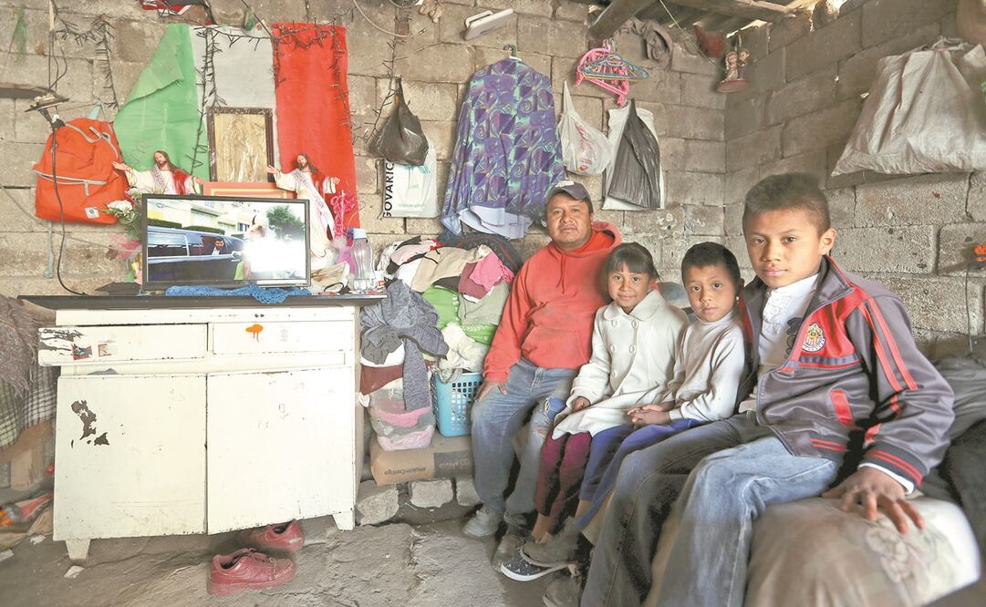 Justino Jiménez Martínez, padre de cinco hijos, aseguró que los mayores trabajarán con él para a que aprendan a vivir de algo. Fotos: Jorge Alvarado. EL UNIVERSAL
