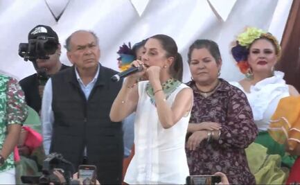 Papá de Checo Pérez acompaña a Claudia Sheinbaum en Mexicali