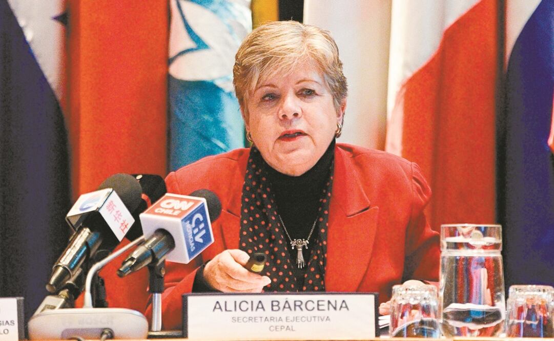 Reporte. La Cepal, a cargo de Alicia Bárcena, dijo que en el sector energético hubo importantes proyectos de inversión. Foto: JORGE VILLEGAS. XINHUA