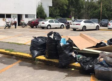 Naucalpan acumula toneladas de basura en calles por falta de diesel para camiones recolectores