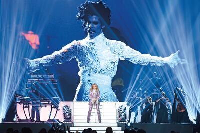 Madonna se defiende por las críticas de su homenaje a Prince