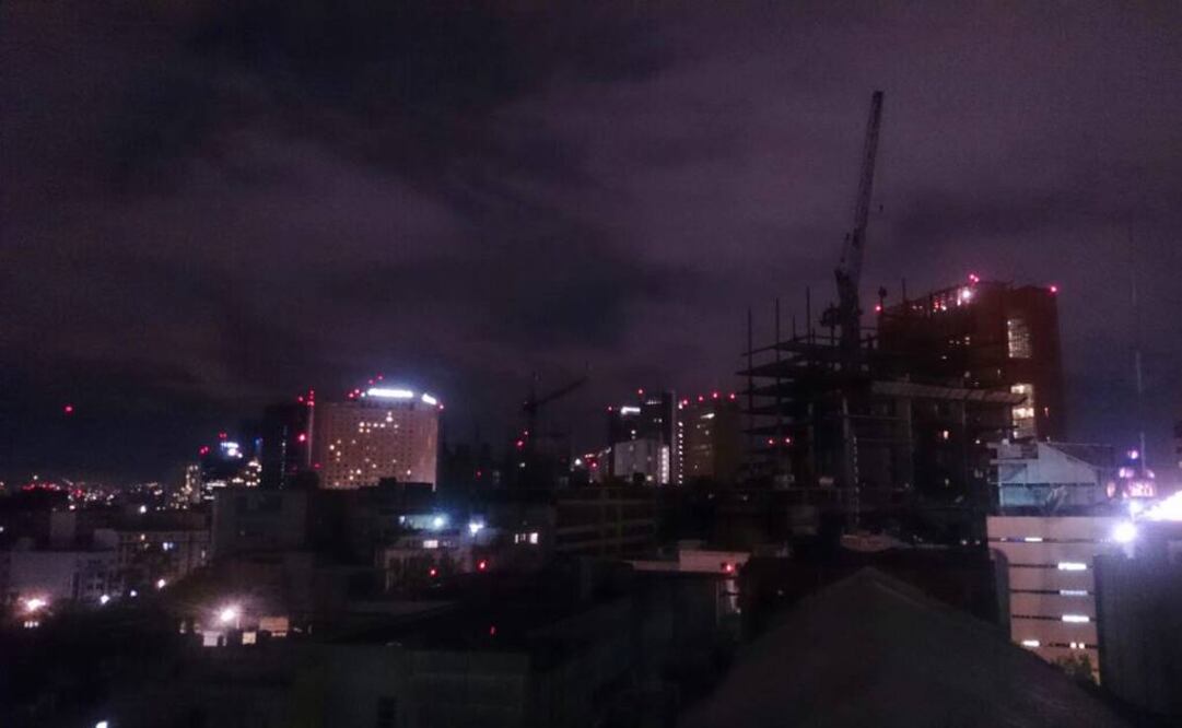 Ilumina 'luna de sangre' al planeta... menos en el DF