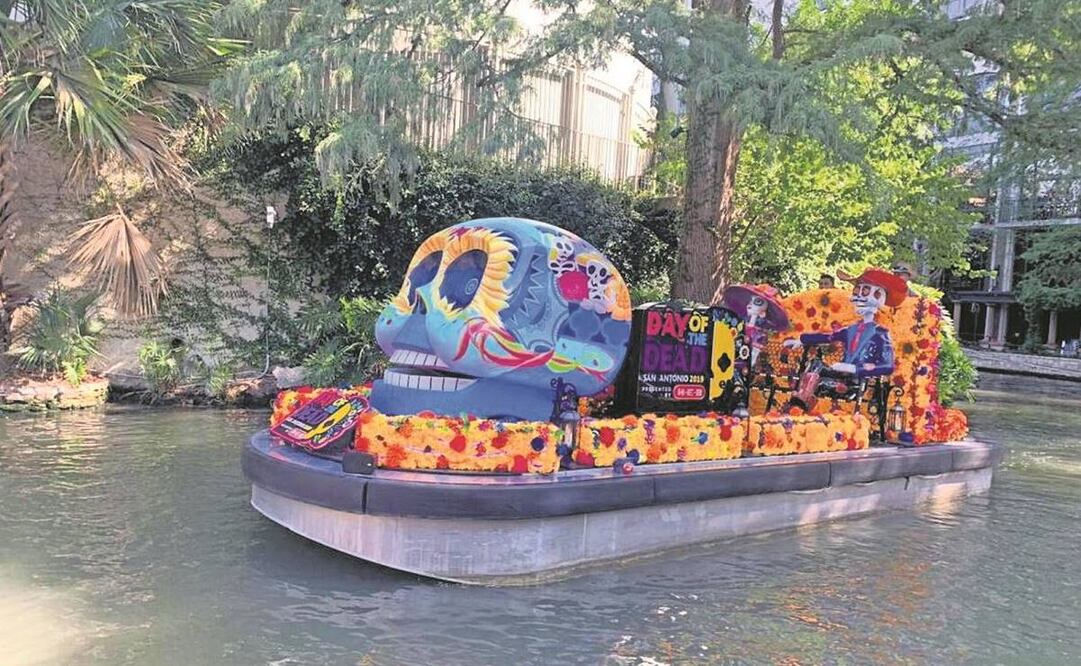 Así se vivió el desfile de Catrinas y el Día de Muertos en Walk River, en San Antonio, Texas. Esta tradición, que el año pasado apagó el Covid-19, regresó este año con toda su fuerza. Cortesía: Carolina Vera.