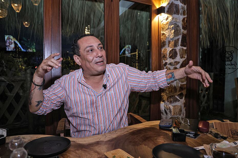 Enrique Castro, miembro de la CANIRAC, cuenta que actualmente sostienen negociaciones con FONATUR y los distintos órdenes de gobierno, para la renovación de Acapulco Diamante.