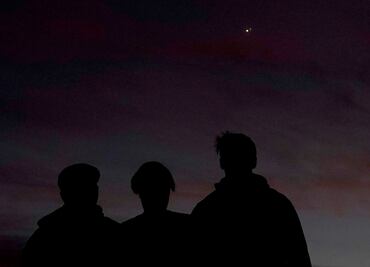 En vivo. Mira la "gran conjunción" de Júpiter y Saturno