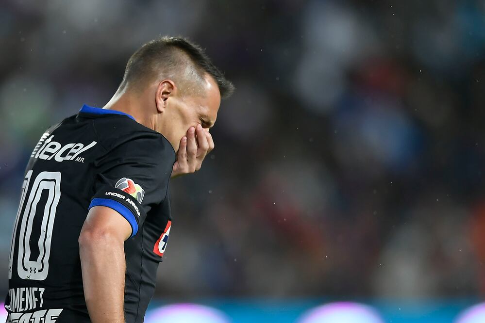 Imago7. Christian Giménez entró de cambio, pero no pudo hacer nada.