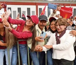 Exlíderes de MC arropan a Delfina Gómez