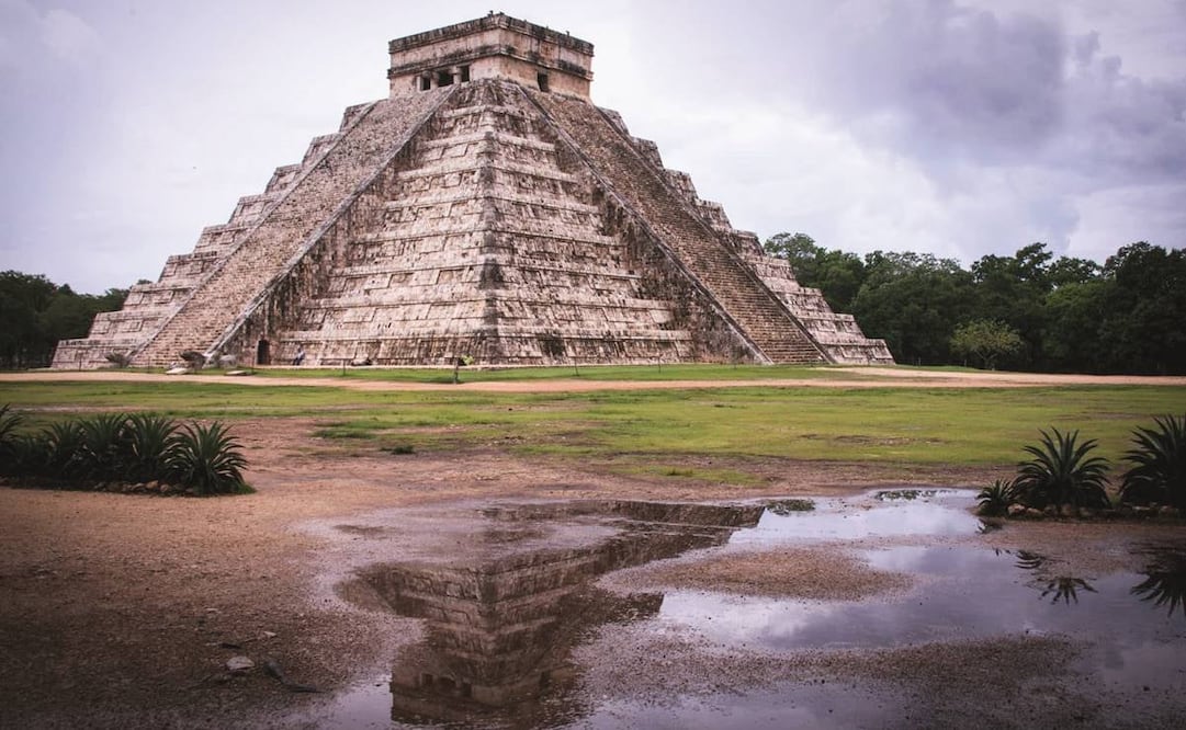 De acuerdo con los investigadores, el cenote debajo de El Castillo sería el número cinco con rumbo al universo maya.