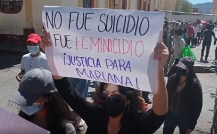 Estudiantes y colectivos feministas marchan para exigir justicia por feminicidio de Mariana en Chiapas