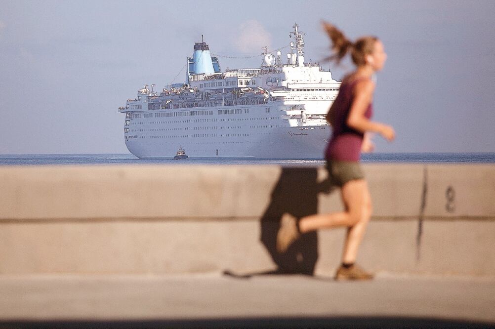 Imagen de un crucero que ya visita la isla de Cuba, tras el restablecimiento de relaciones entre Cuba y Estados Unidos (ARCHIVO EL UNIVERSAL)
