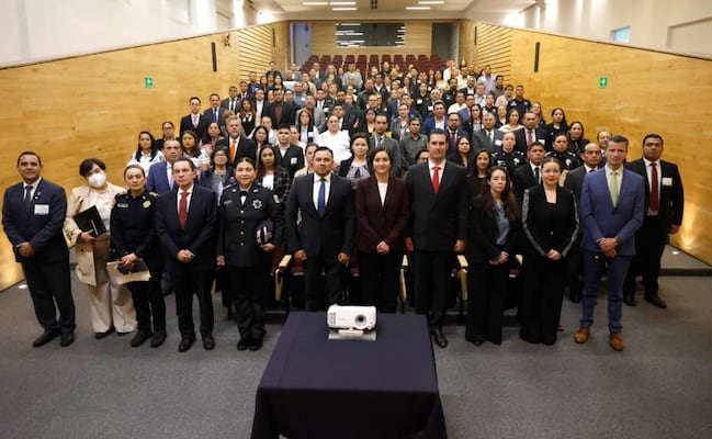 Seguridad reúne por primera vez a las 32 entidades para fortalecer carrera policial; destaca coordinación institucional