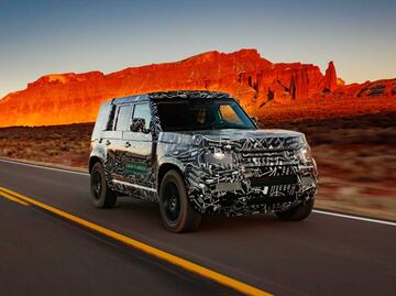 Se filtra foto del nuevo Land Rover Defender 2020 sin camuflaje