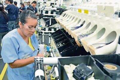 PRD: prisa por avalar reforma laboral atiende a intereses de EU